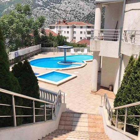 Roman Garden Apartment Risan Exterior foto
